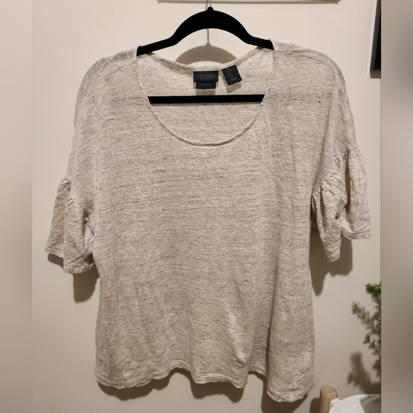 Top with mid-length ruffled sleeves (100% linen) - Picture 1 of 3